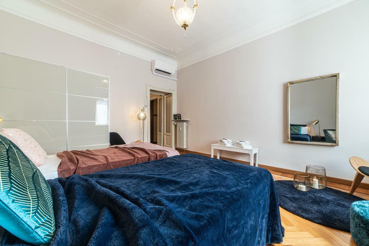 Ferienwohnung Joivy Sophisticated 3-Bed Flat With Desk Mailand Exterior foto
